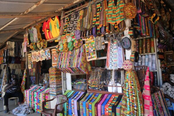 Arts Centre for National Culture Accra – Ghana’s Vibrant Hub for Handicrafts & Culture