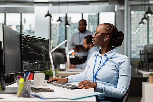 Understanding the Difference Between Treasury Bills and Stocks in Ghana