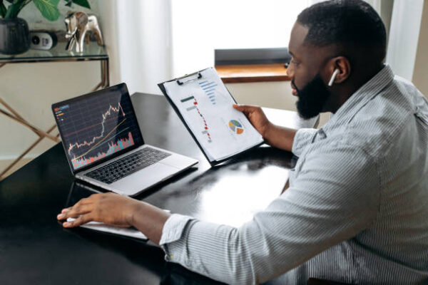Dividend Investing in African Markets: Yields, Risks and Top Picks
