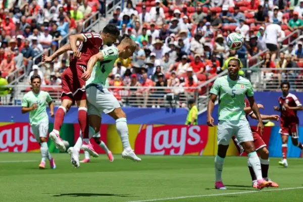 Khoukhi Stoppage-Time Strike Rescues Qatar in 1-1 Draw With Switzerland