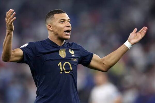 Mbappé Brace Powers France Past Senegal 3-1 as All-Time Goal Record Looms