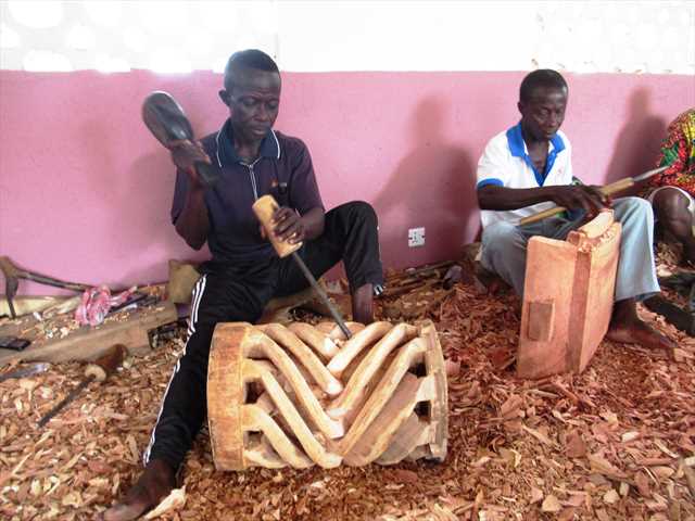 Traditional pottery and crafts in Accra