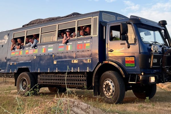Accra to Guinea by bus