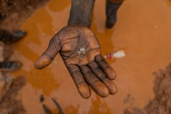 How Gold Prices Affect Ghana's Economy